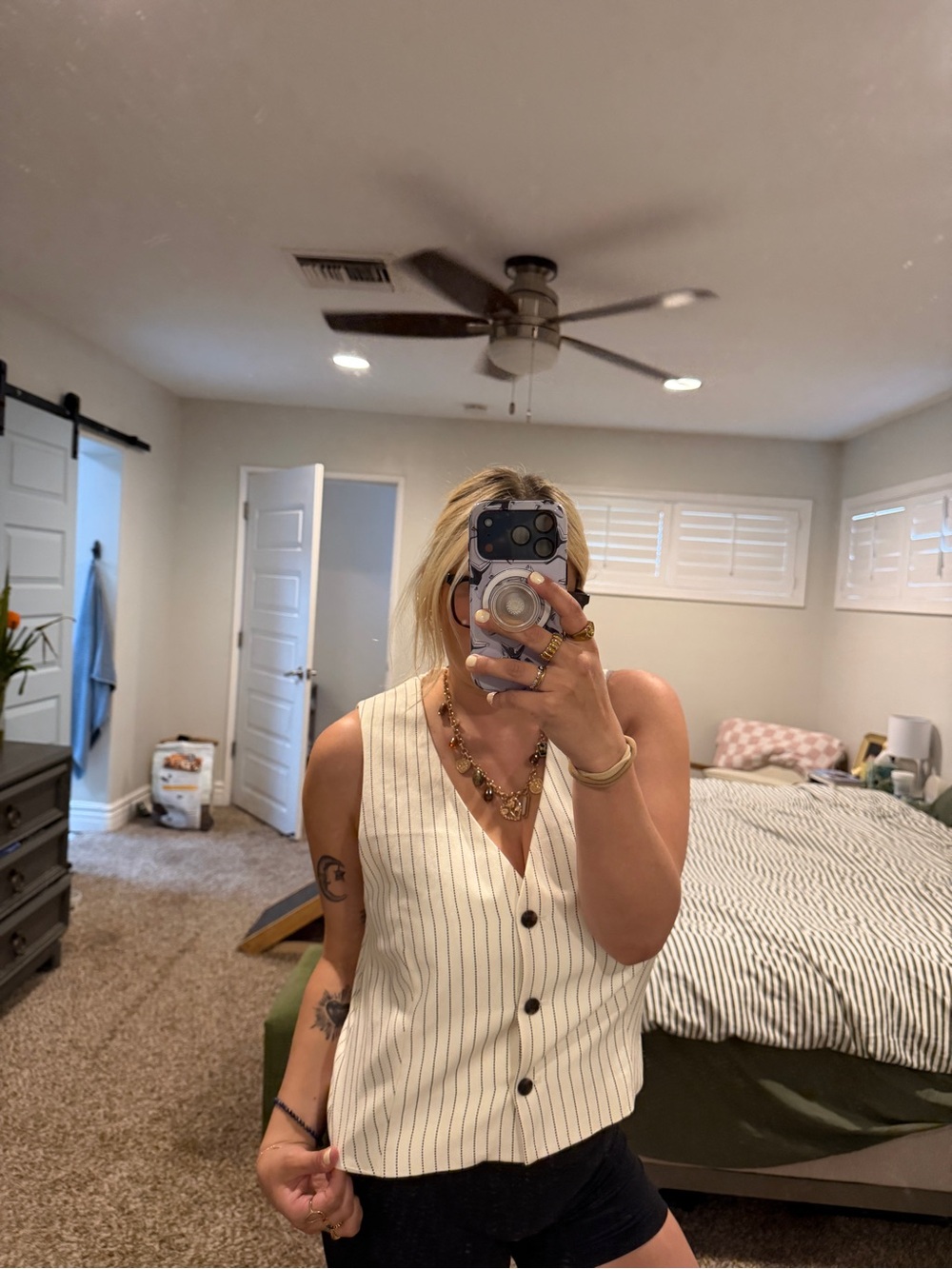 H&M White Vest with Black Pinstripes - Picture 2 of 6